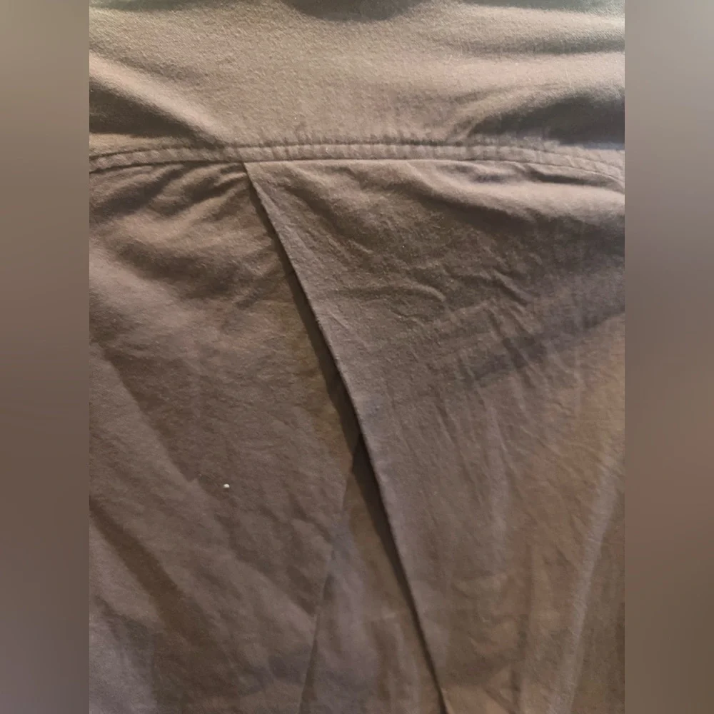 Lululemon - women’s Long Sleeve maroon/burgundy  flannel shirt - size 4 - NWOT - Picture 7 of 7